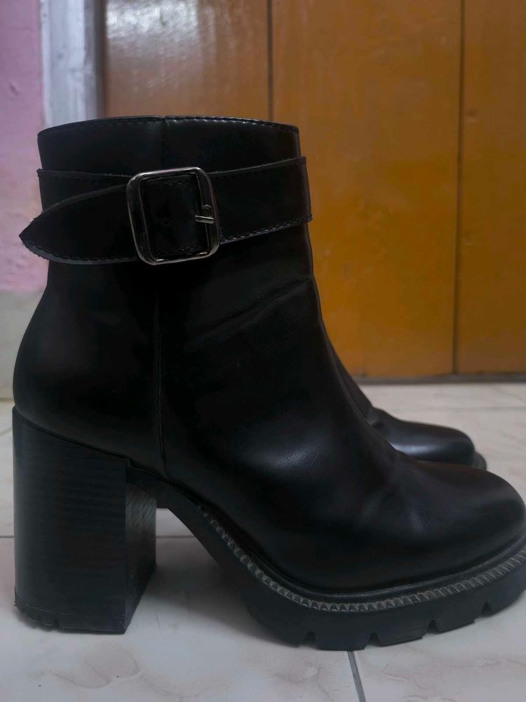 Chunky Heel Black Boots with Buckle