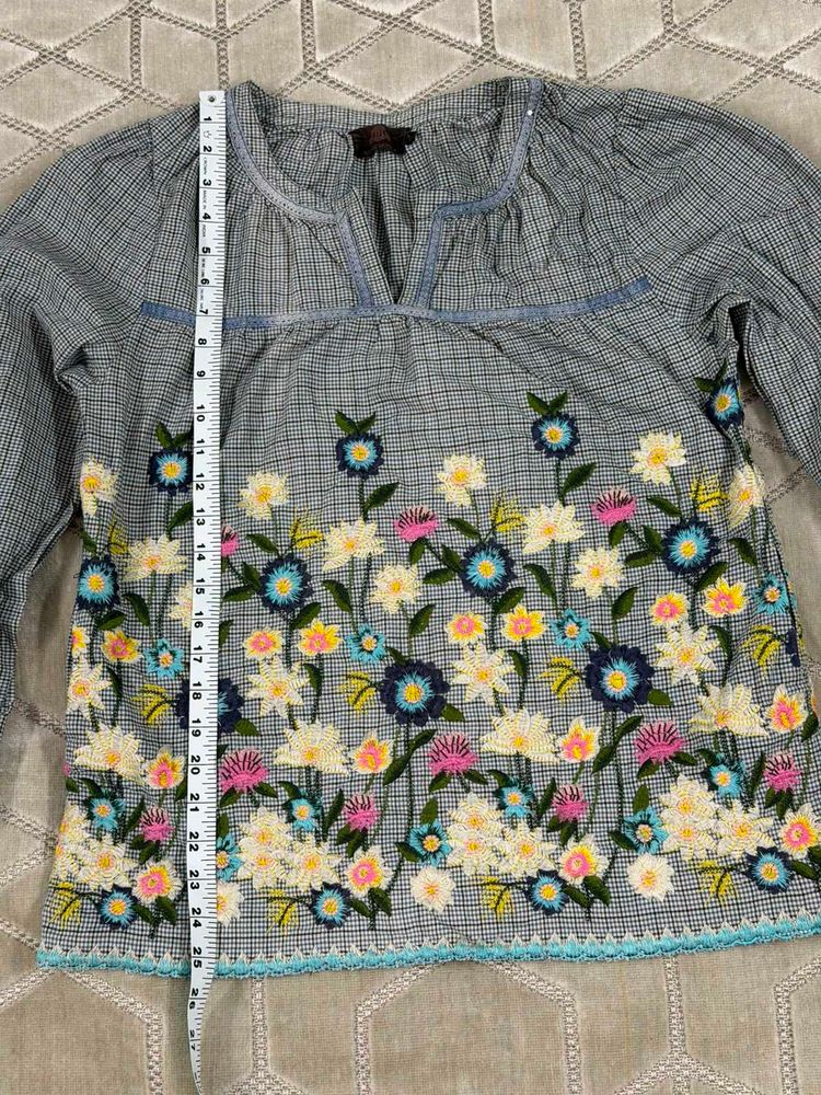 Embroidered Black &amp; White Checkered Kurta