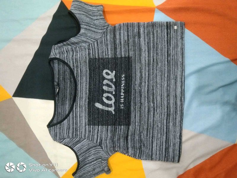 Stylish Grey Striped Top