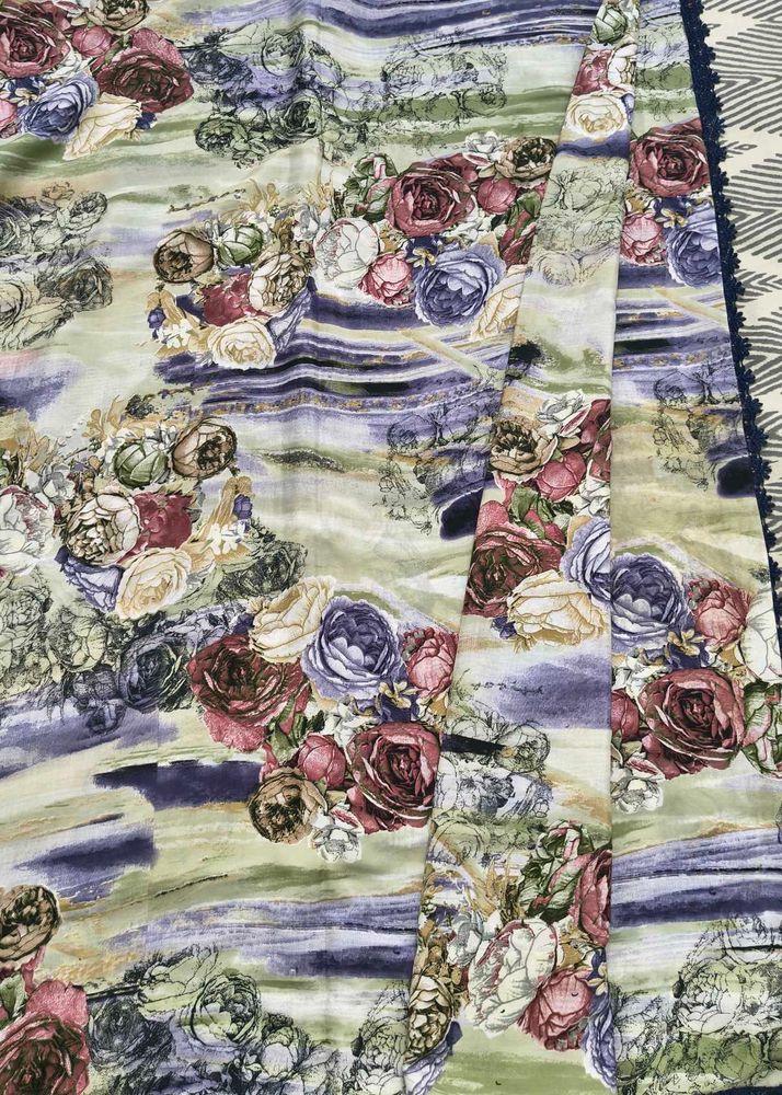 Floral all over Print Saree