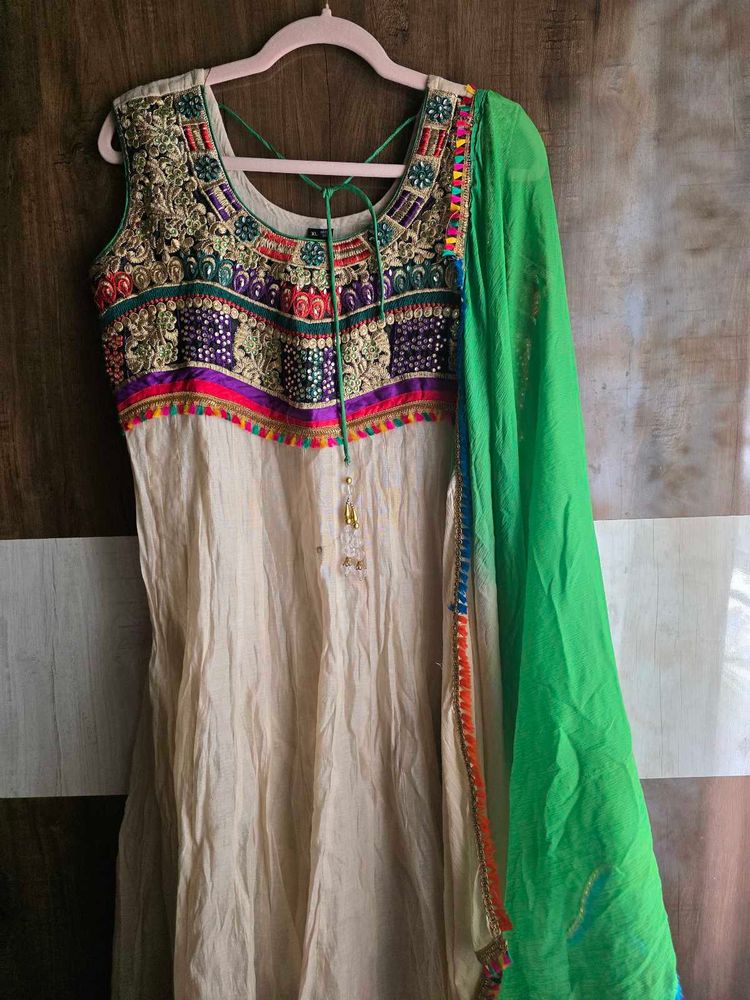Embroidered Kurta Set - Elegant Ethnic Wear