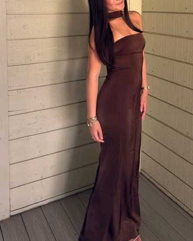 Elegant Brown Maxi Dress With Scarf