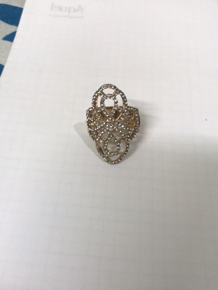 Sparkling Statement Ring
