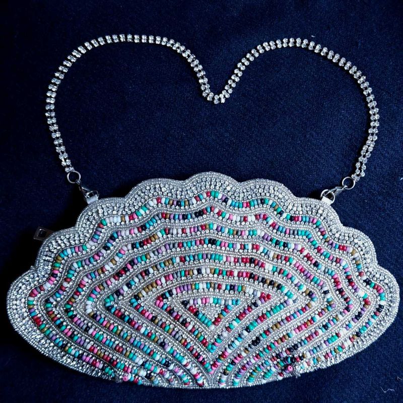 👝Elegant Embedded Clutch 🥟 Sea Shell Shape