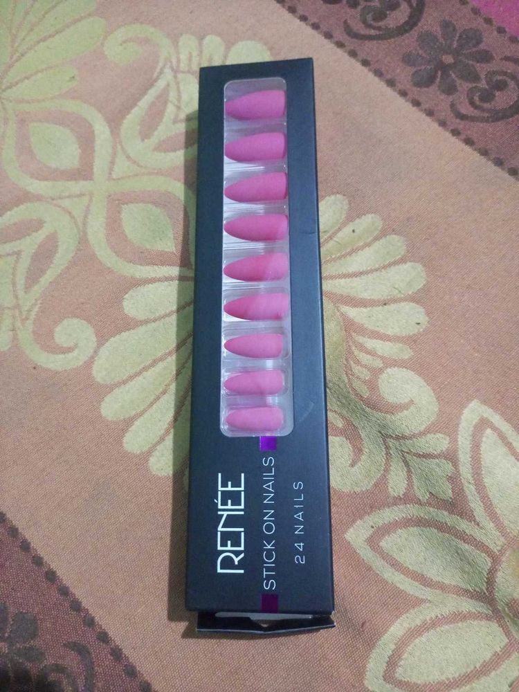 Renee Fake Stick On Nails 💅. Set Of 24