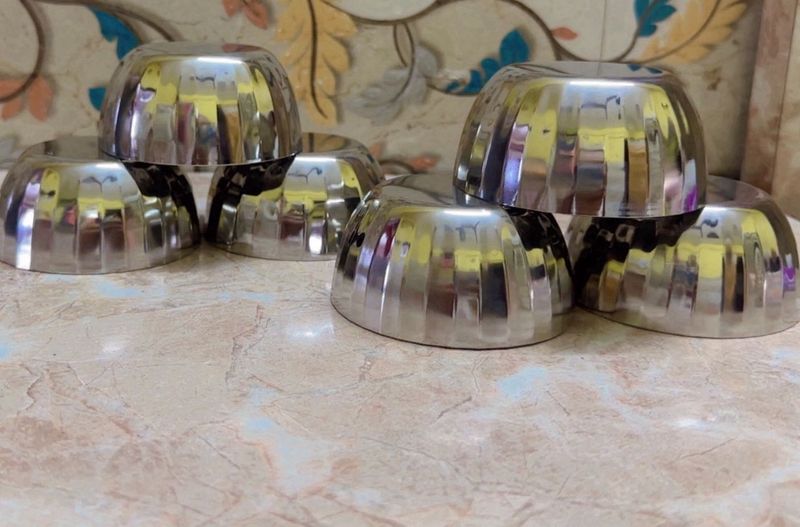 Set of 6 Stainless Steel Bowls