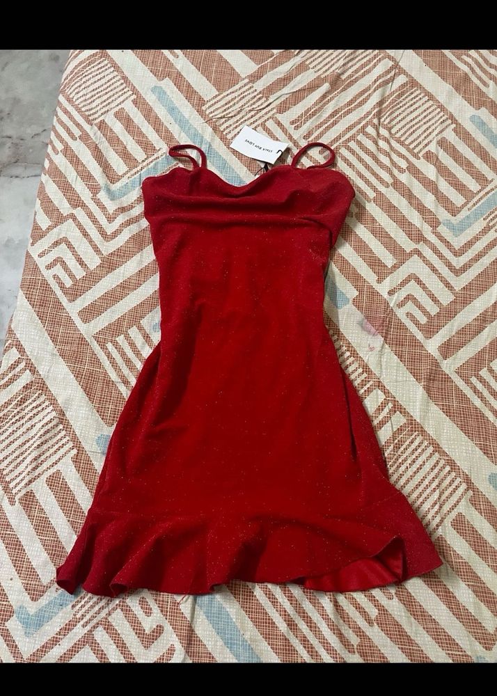 Red hot dress❤️