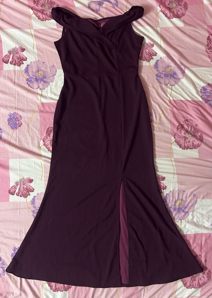 Elegant Off-Shoulder Evening Gown