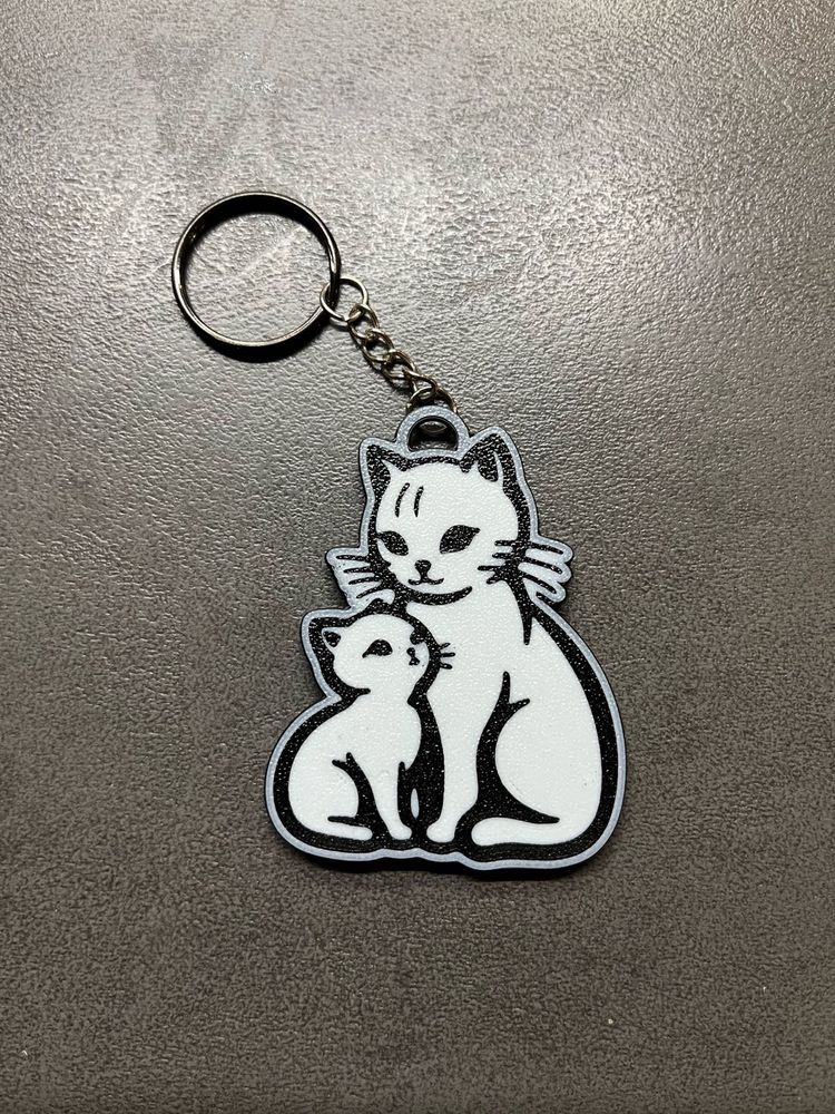 Cute Cat Mom and daughter Keychain