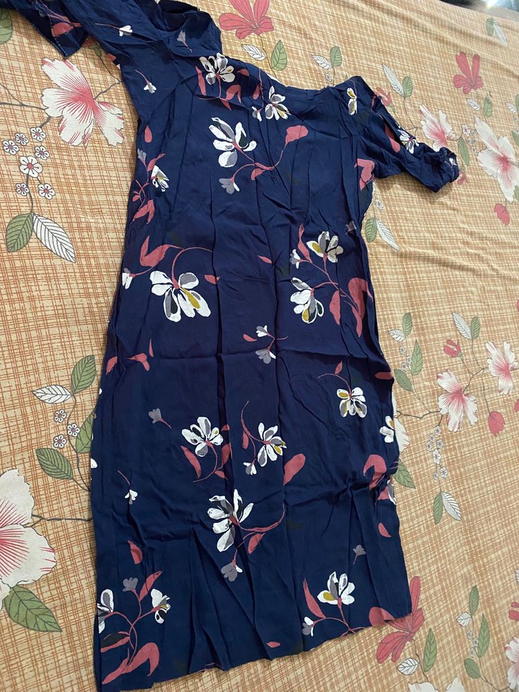 beautiful blue printed suit and umbrella plazo.. it has margin also .. plazo has elastic