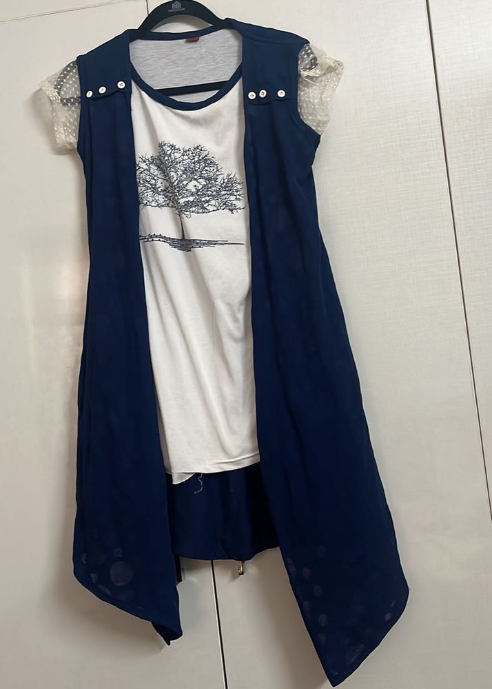 korean top with an attached shrug