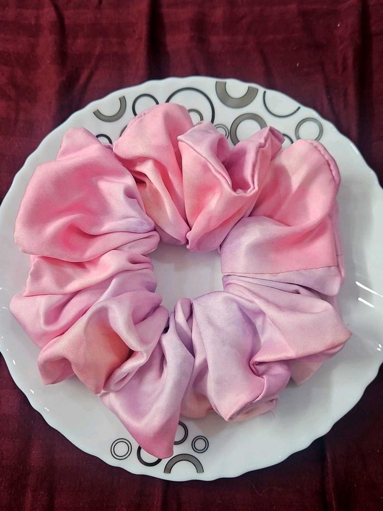 Pink Ombre Scrunchie