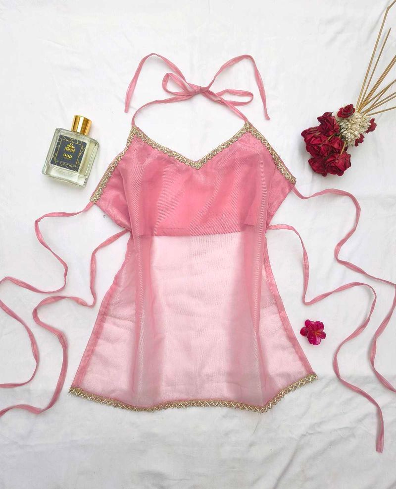 Backless halter top 🌷