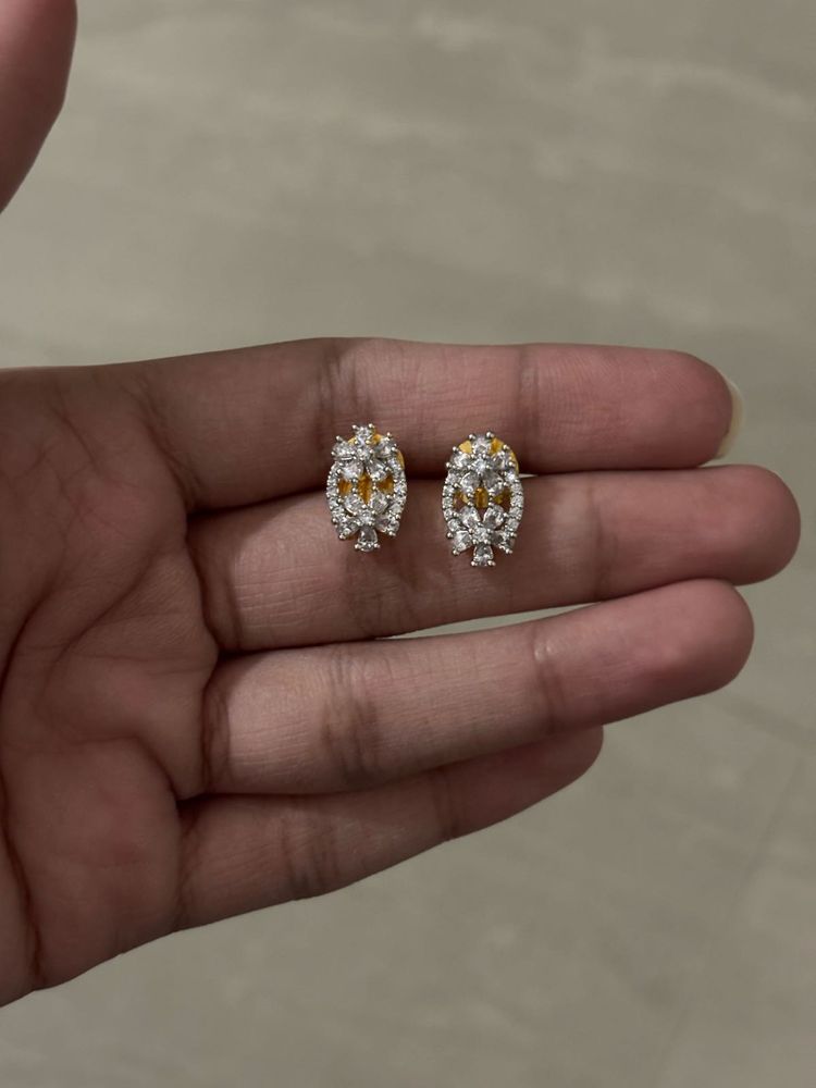 ✨ Diamond &amp; Gold Look Earrings ✨