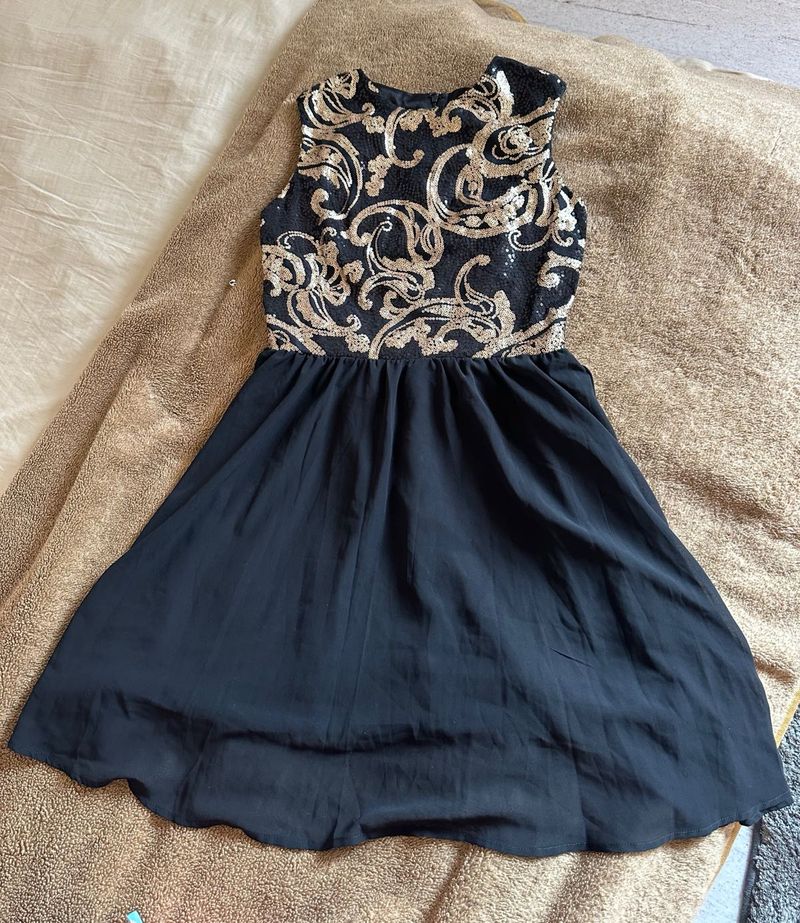 Sparkling Black &amp; Gold Party Dress- S