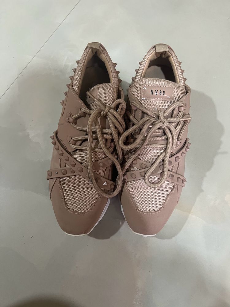 Casual Shoes