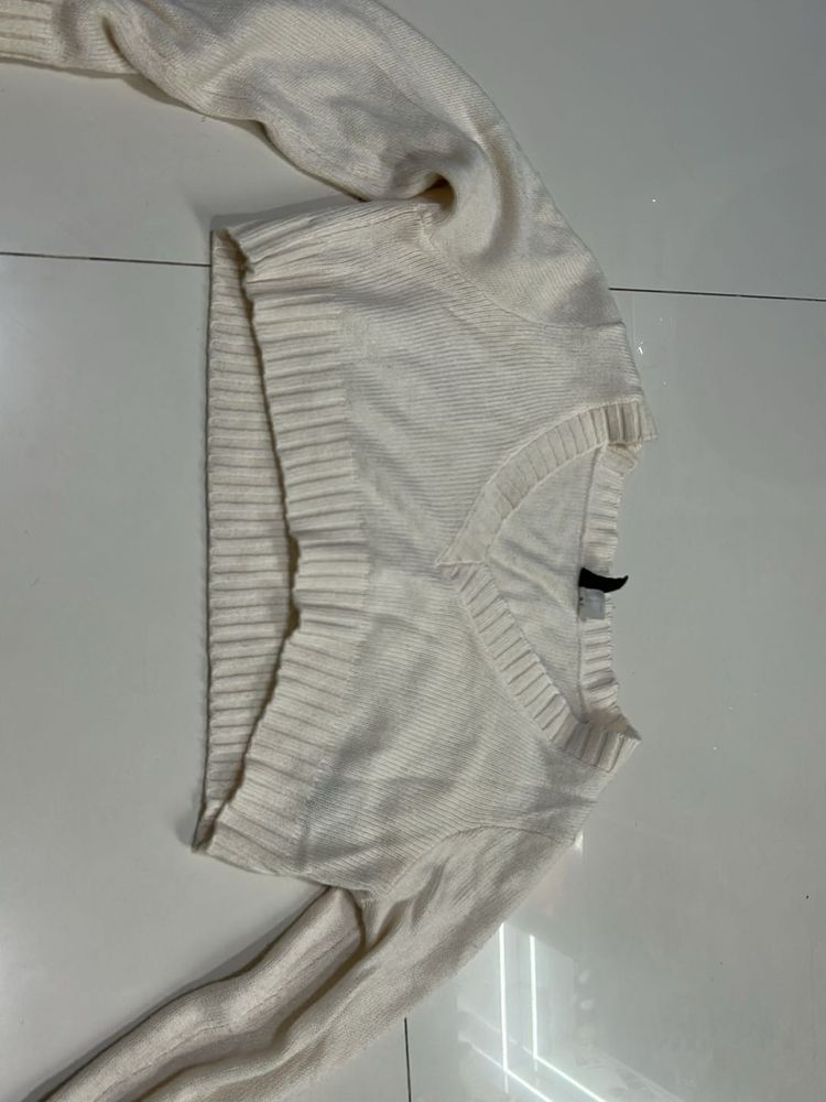 Cream Cropped Sweater