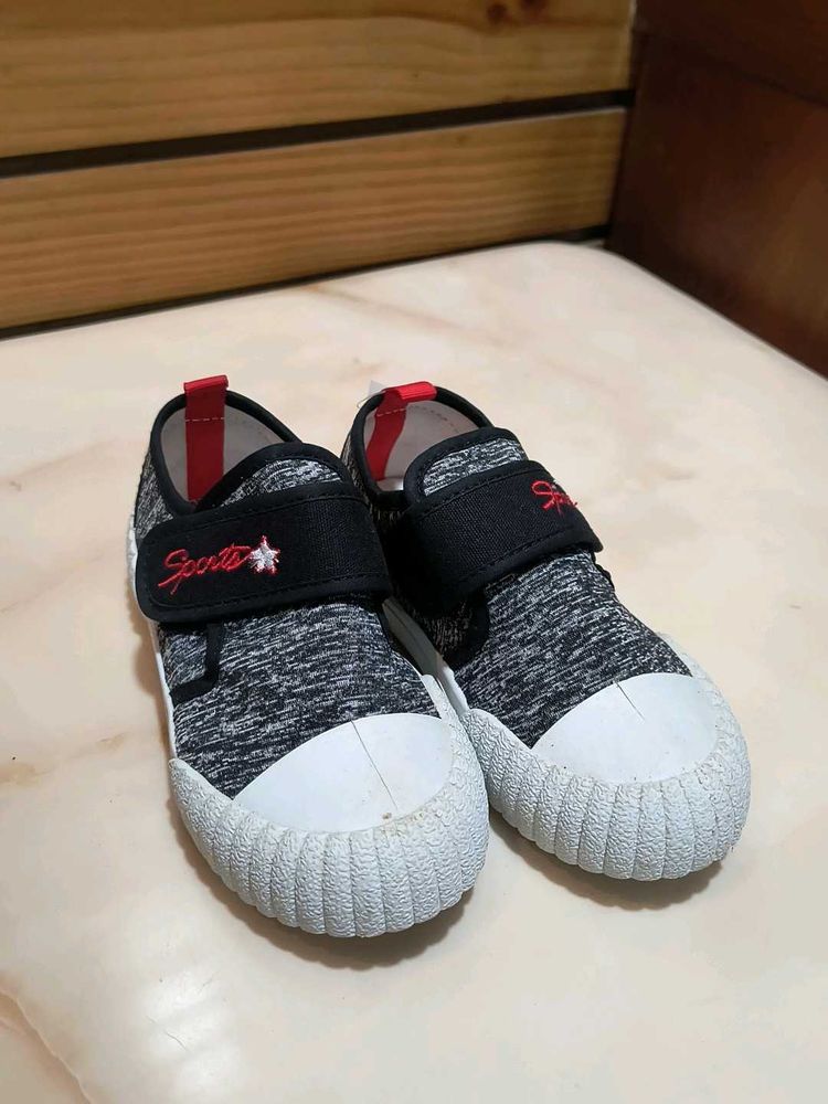 Kids' Casual Sneakers
