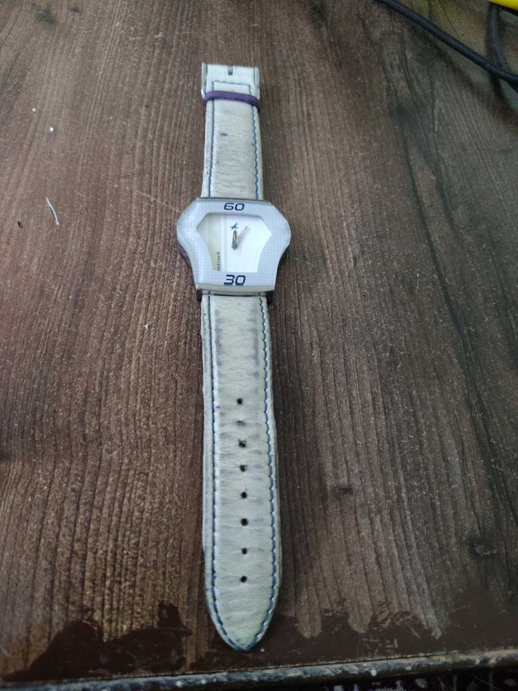 Unique geometric analog watch