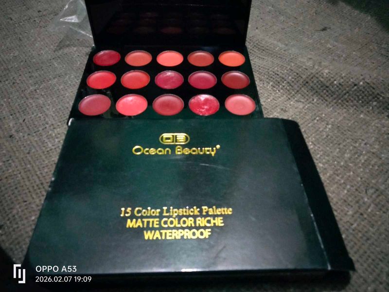 Ocean Beauty Lipstick Palette