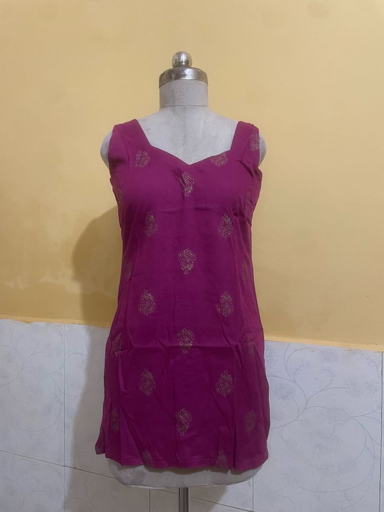 Beautiful Magenta Kurta with Gold Print
