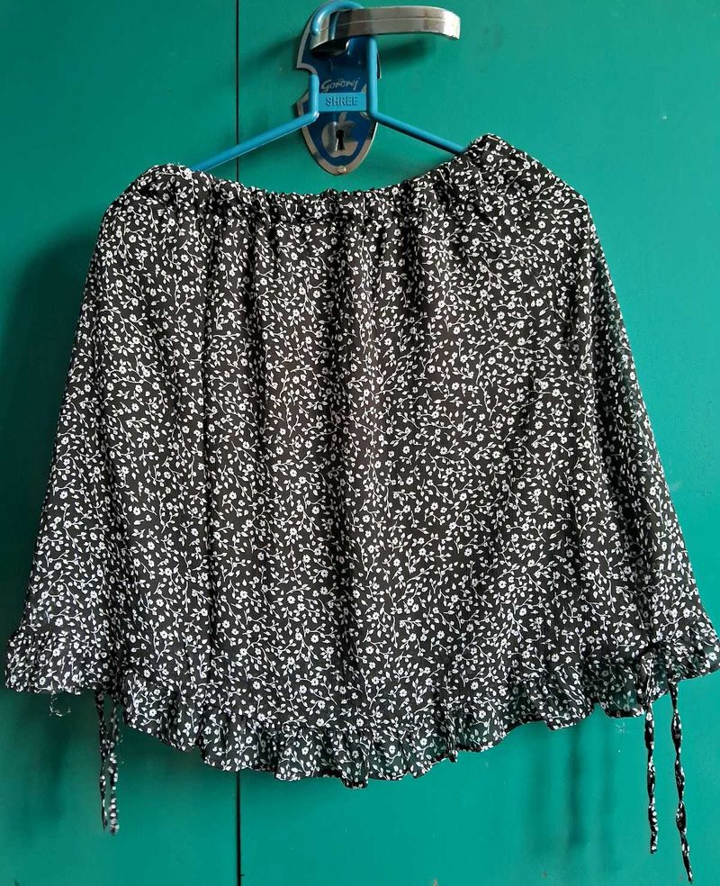 Chic Floral Print Off-Shoulder Top
