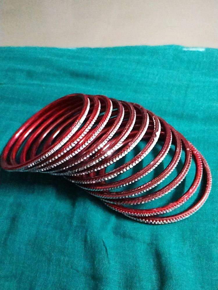 Beautiful Shining Metal Bangles