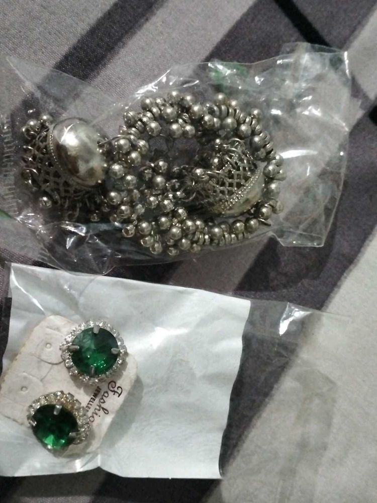 combo offer Elegant Silver Jhumkas / Emerald Ear