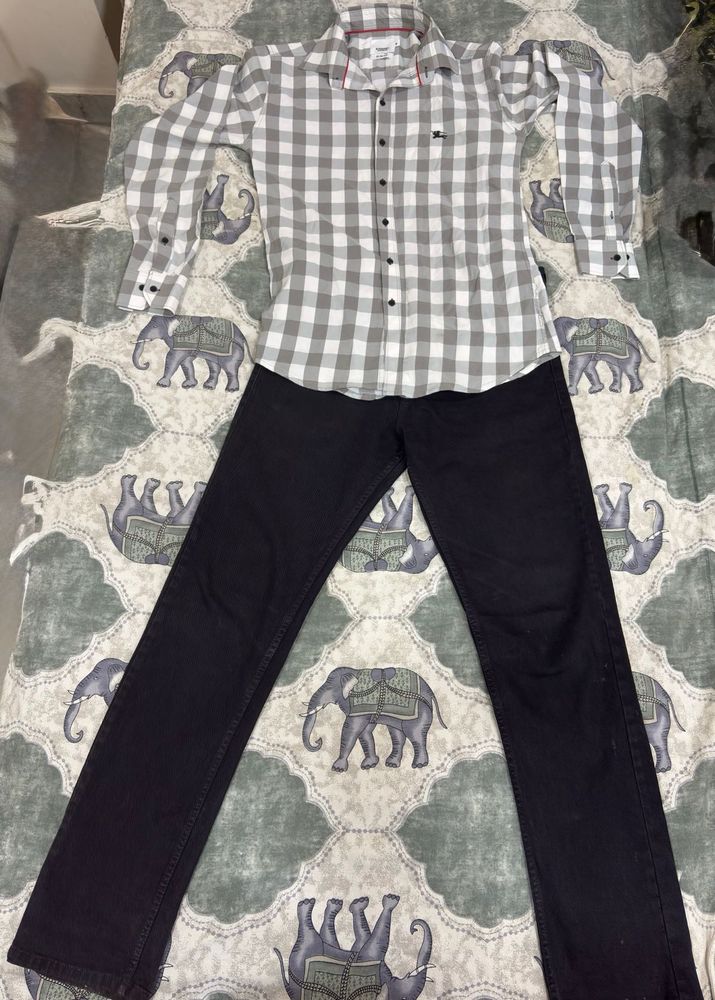 Combo of cheque shirt and black straight fit jeans