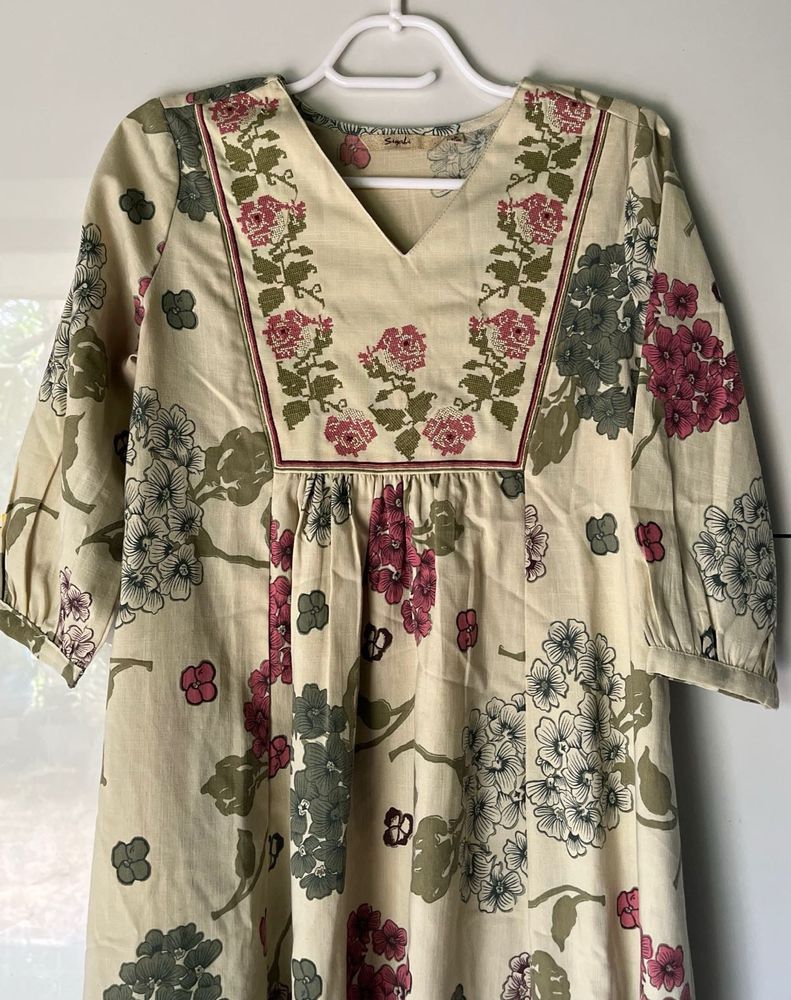 Elegant Floral flared Kurta