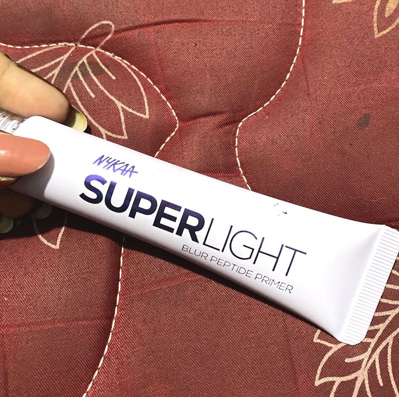 Nykaa Superlight Blur Peptide Primer