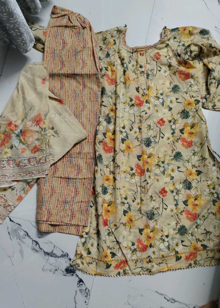 Beautiful Floral Kurta Set