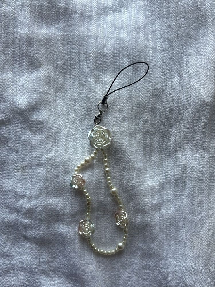 Pearl &amp; Rose Charm Phone Lanyard