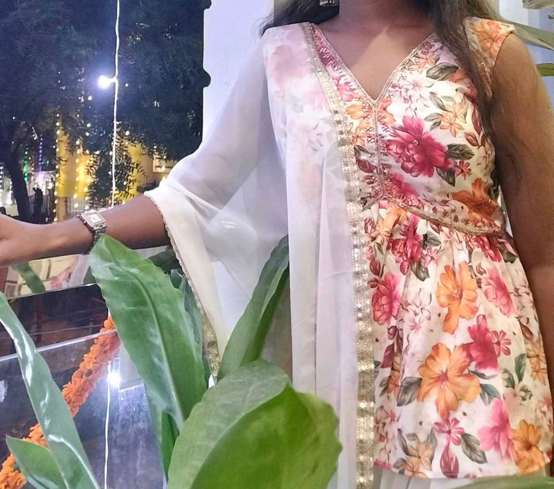 Floral Print Top &amp; Dupatta Set