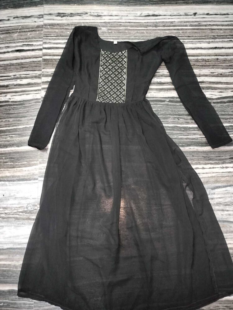 Elegant Black Ethnic nayra cut