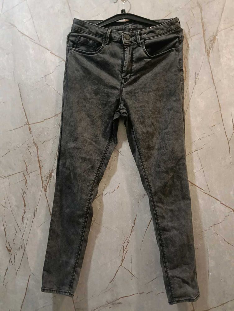 Womens Acid Wash Skinny Jeans (size-32)