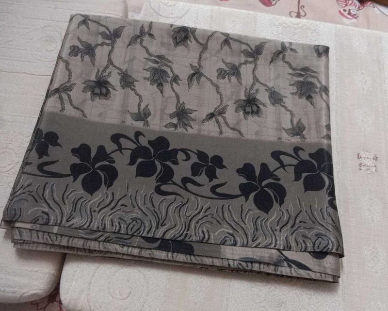 Elegant Grey Floral Saree