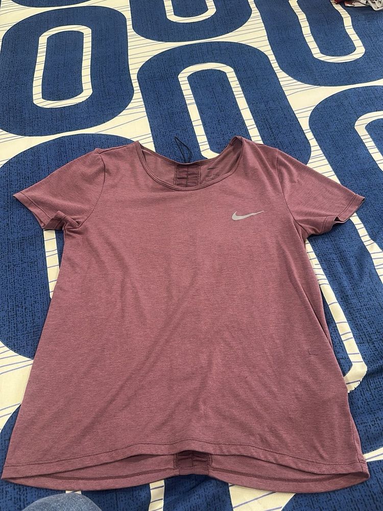 Nike Women's Purple T-Shirt