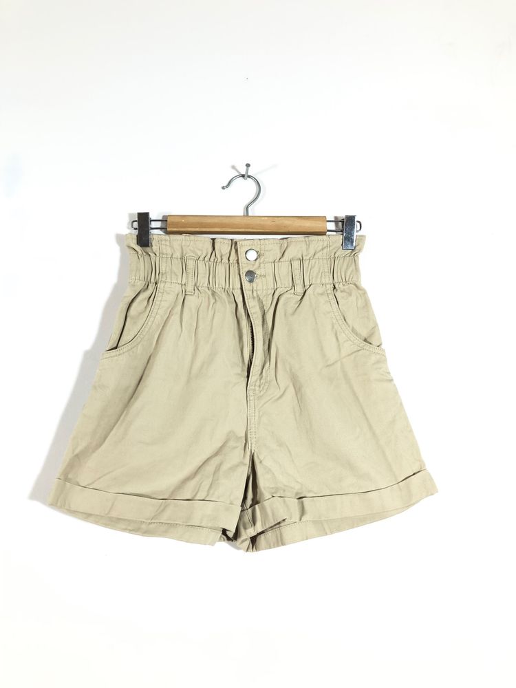 H&amp;M Beige Shorts (Women’s)