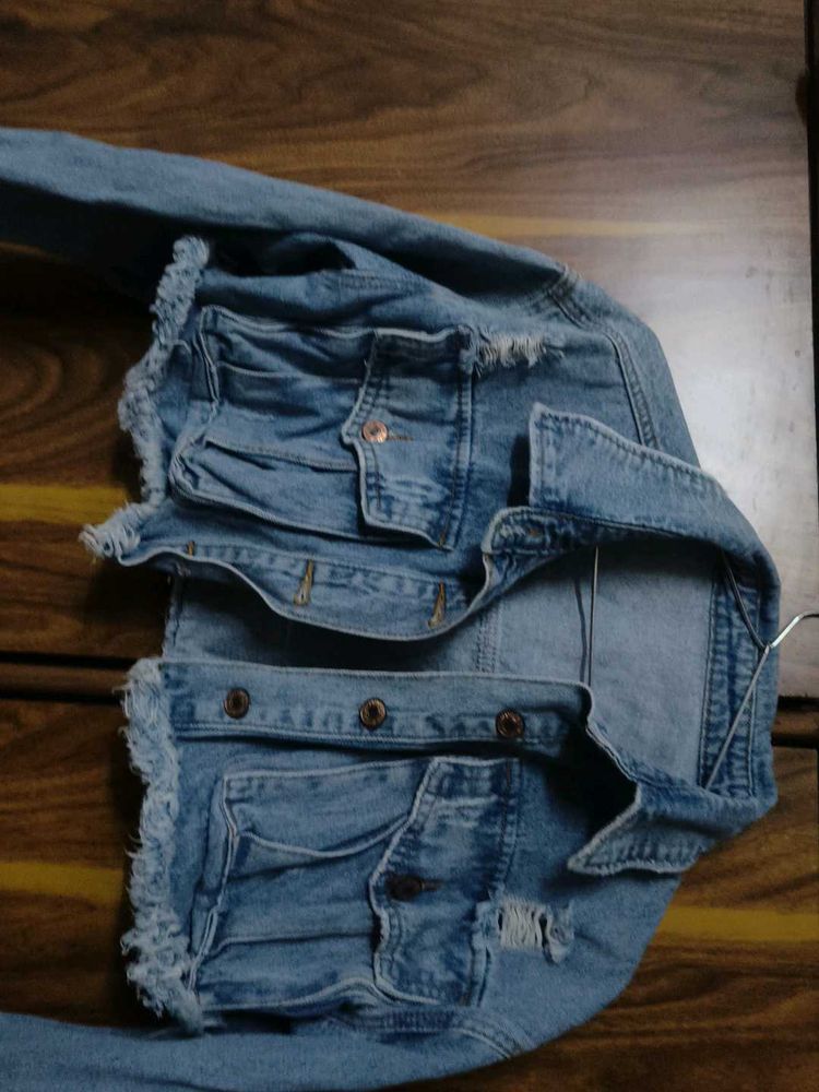 Distressed crop Denim Jacket