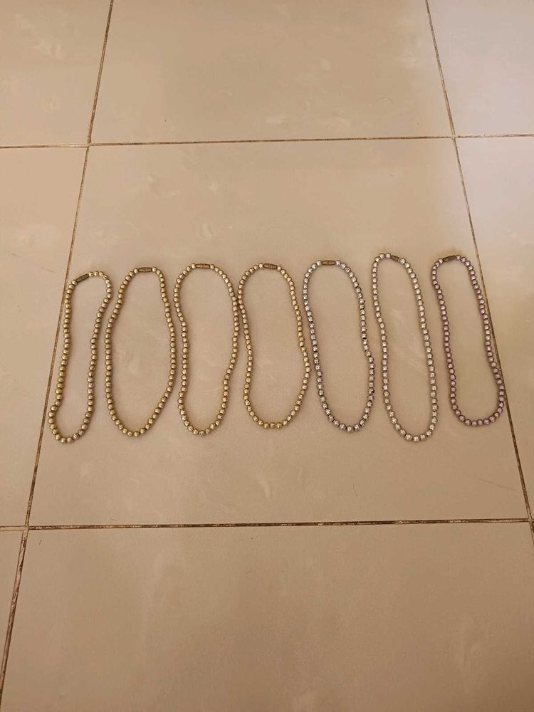 Unused Seven Pieces Elegant Pearl Necklace Set