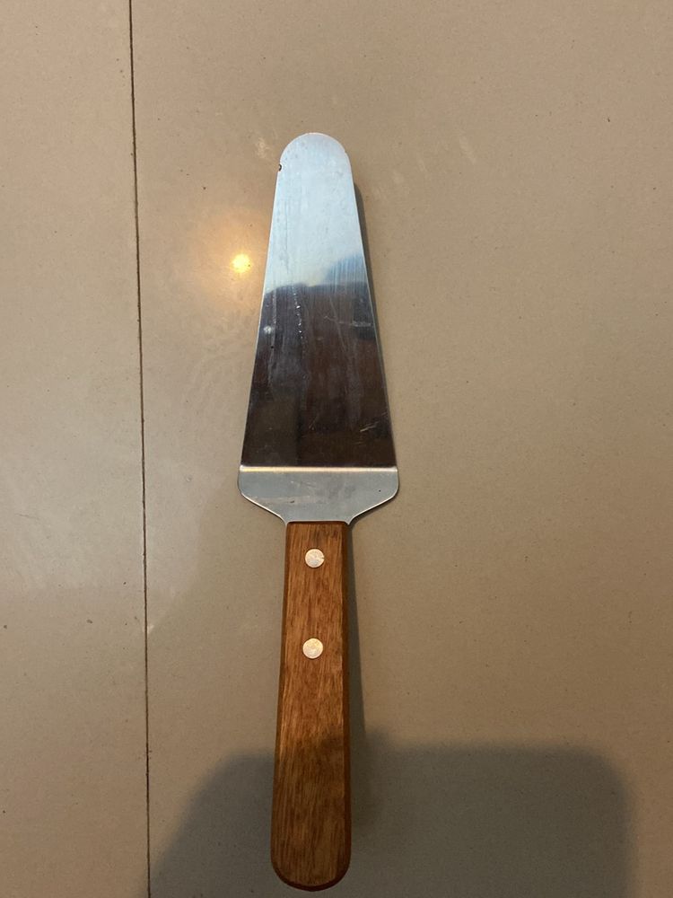 Cake Slicer And Server