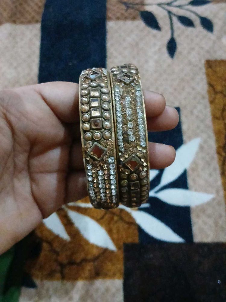 Exquisite Stone-Studded Bangle Pair