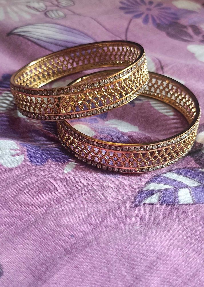 Elegant Gold Bangles with Stones