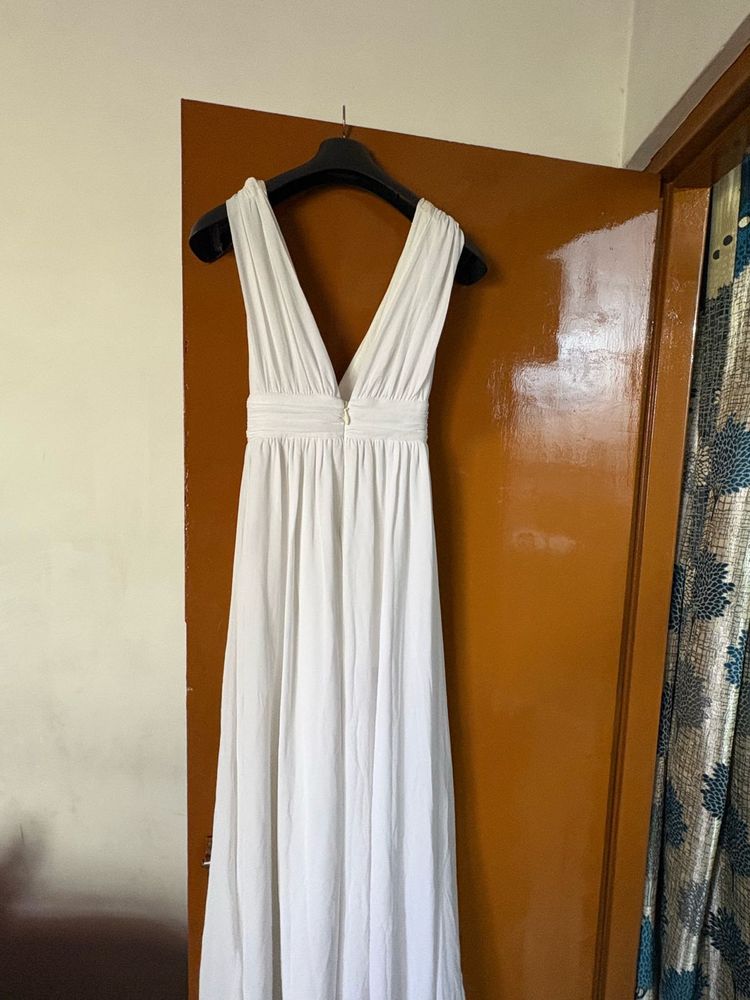 Elegant White Maxi Dress