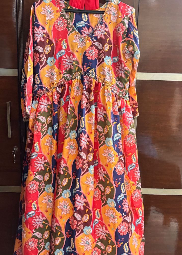 Vibrant Floral Print Kurti Set