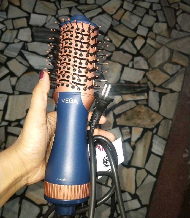 Vega Hair Styler Brush