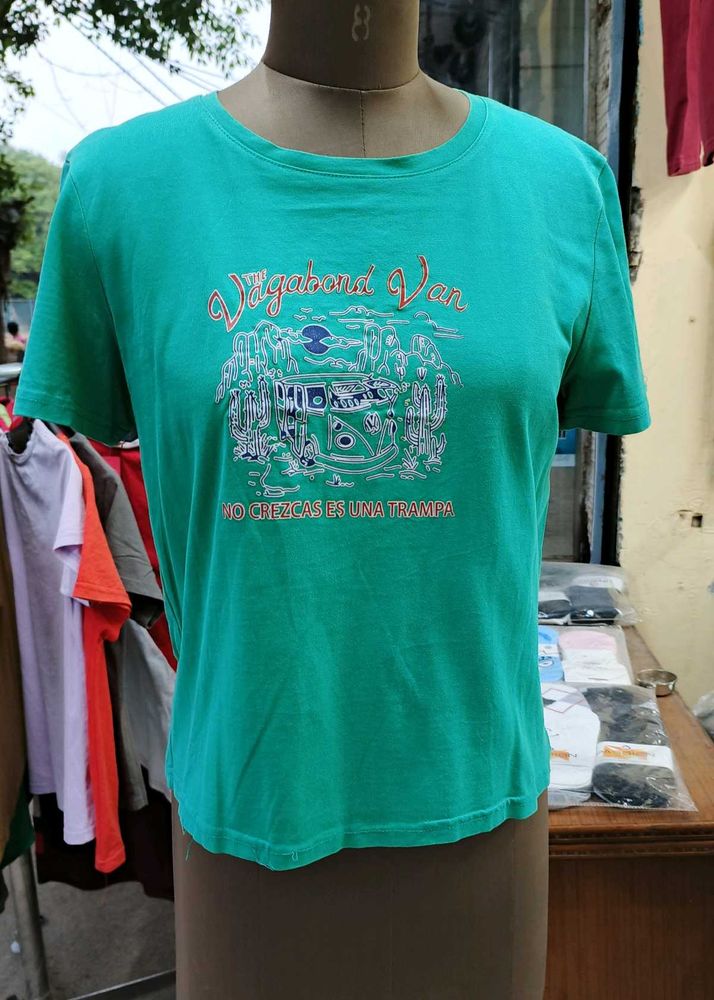 basic tshirt