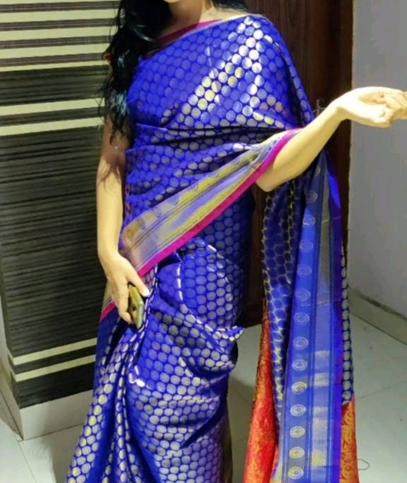 Pattu Benerasi Saree With Blouse