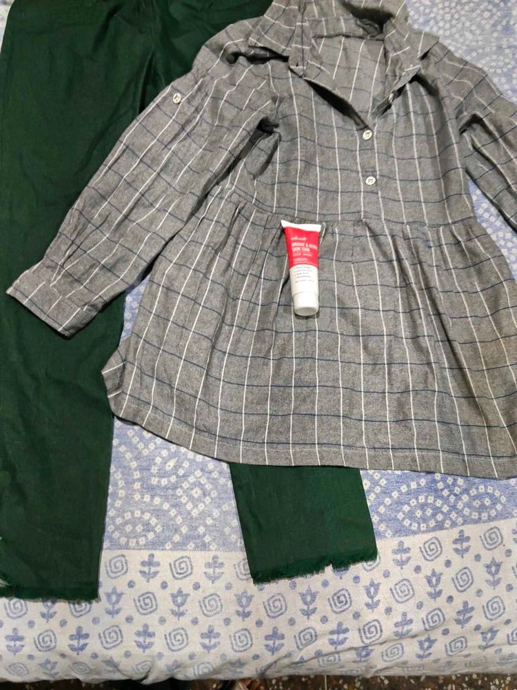 top pants and facewash free